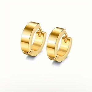 Small hoop huggie earrings